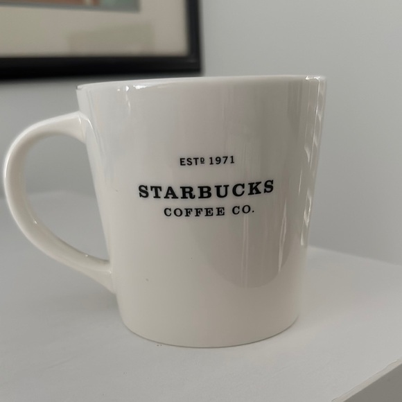 Starbucks Classic Oversized New Bone China Creamy White Mug 2010 - Picture 5 of 6